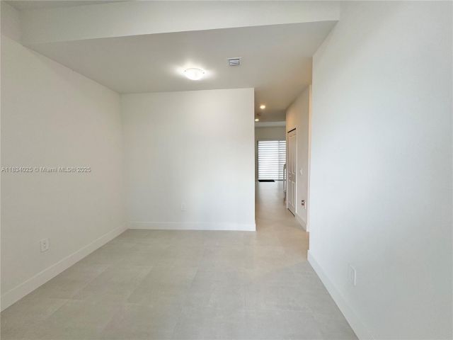 Дом в аренду по адресу 34526 SW 191st Ave - фото 6244512