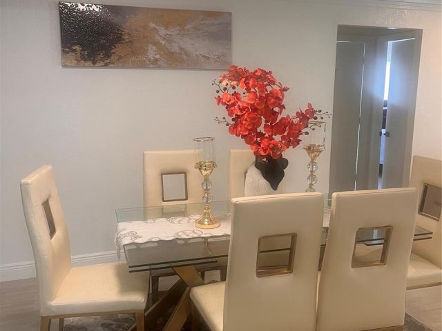 Дом в аренду по адресу 1741 NE 39th St - фото 6245801