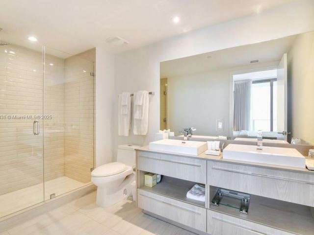 Продажа квартиры #R1406 - фото 6246393