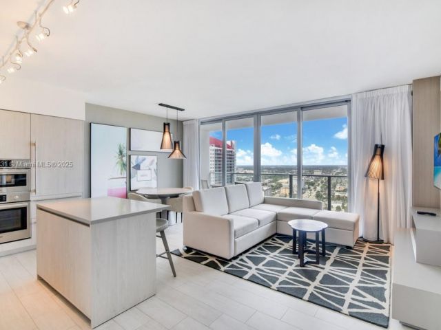 Продажа квартиры #R1406 - фото 6246403