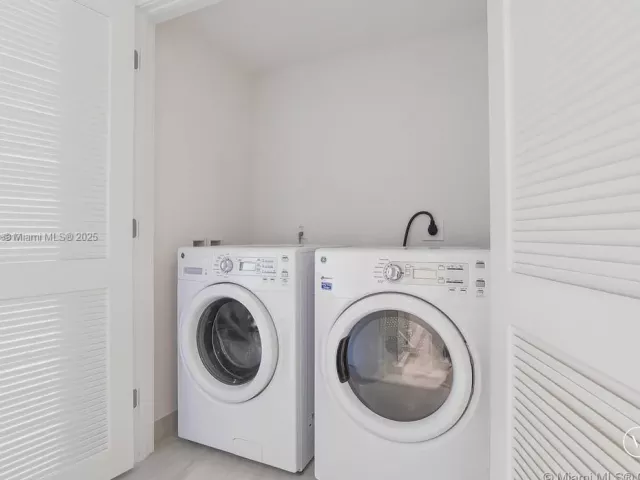 Продажа квартиры #R1406 - фото 6246389