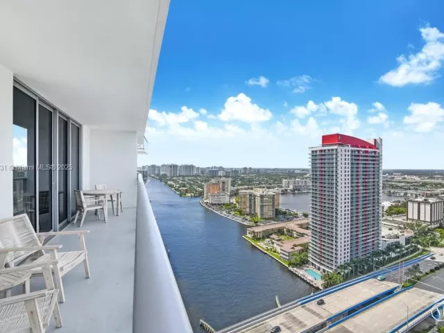 Продажа квартиры #R1406 - фото 6246397