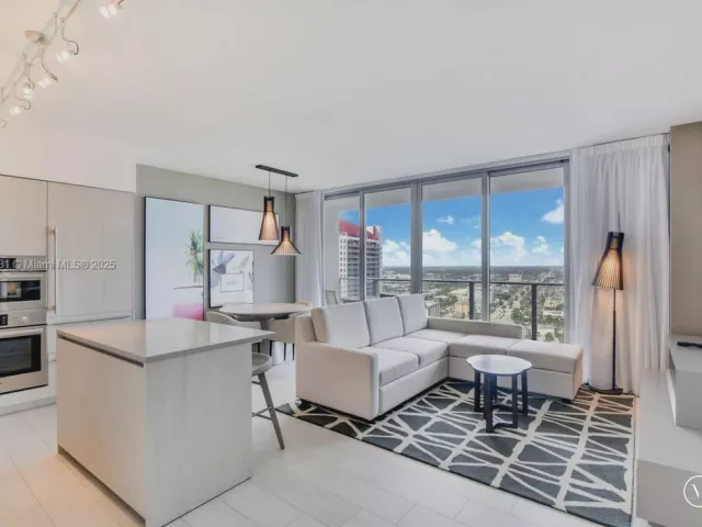 Продажа квартиры #R1406 - фото 6246403