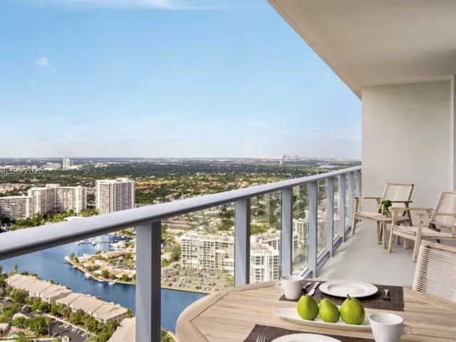 Продажа квартиры #R1406 - фото 6246385