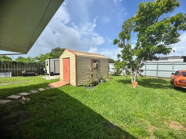 Продажа дома по адресу 20210 SW 112th Pl - фото 6245357