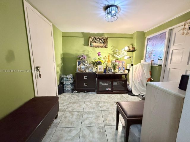 Продажа дома по адресу 1535 NE 171st St - фото 6284588