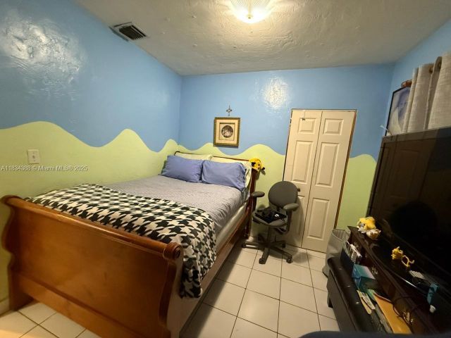 Продажа дома по адресу 1535 NE 171st St - фото 6284599