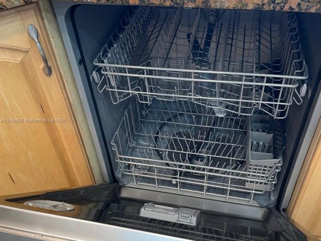 Продажа квартиры #1602 - фото 6247056