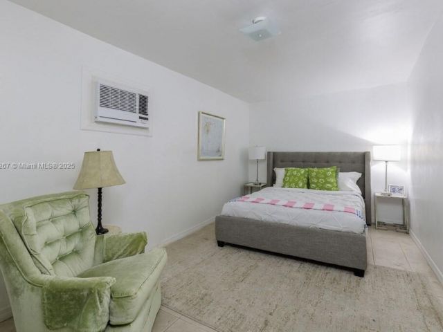 Дом в аренду по адресу 1134 Harrison St - фото 6246927