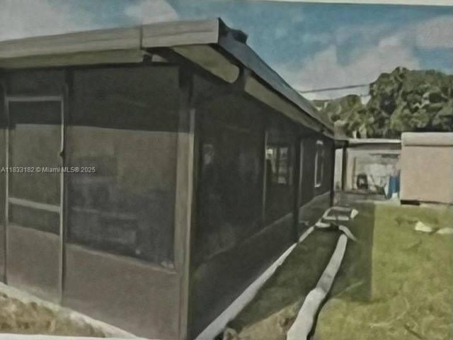 Продажа дома по адресу 12625 NW 1st Ct - фото 6258857