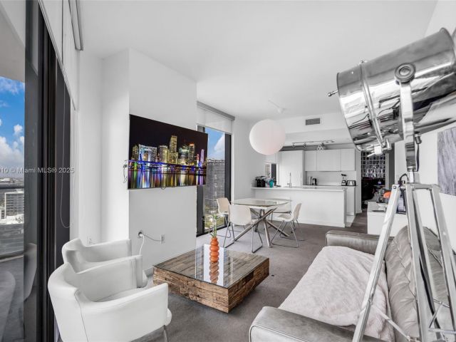 Продажа квартиры #2308 - фото 6247870