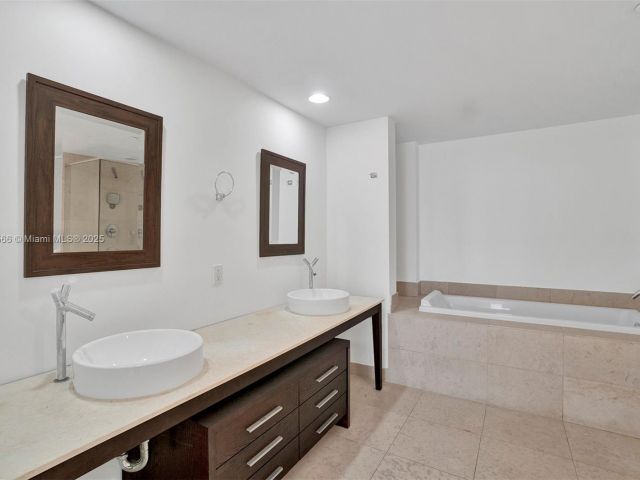 Продажа квартиры #4505 - фото 6263366