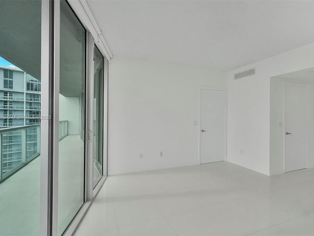 Продажа квартиры #4505 - фото 6263370