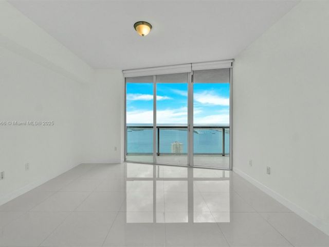 Продажа квартиры #4505 - фото 6263371