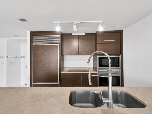 Продажа квартиры #4505 - фото 6263373