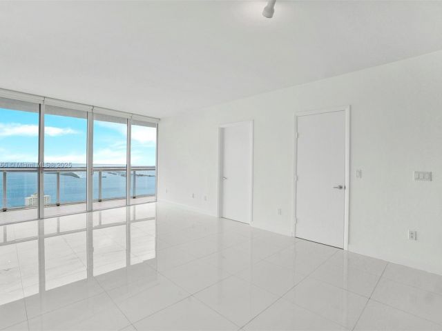 Продажа квартиры #4505 - фото 6263383