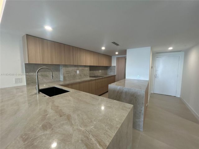 Квартира в аренду номерA-2539 - фото 6264729