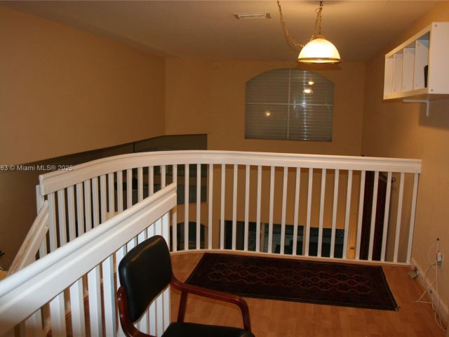 Продажа дома по адресу 9631 NW 47th Ter - фото 6249115