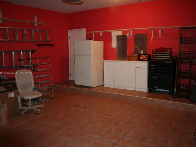 Продажа дома по адресу 9631 NW 47th Ter - фото 6249116