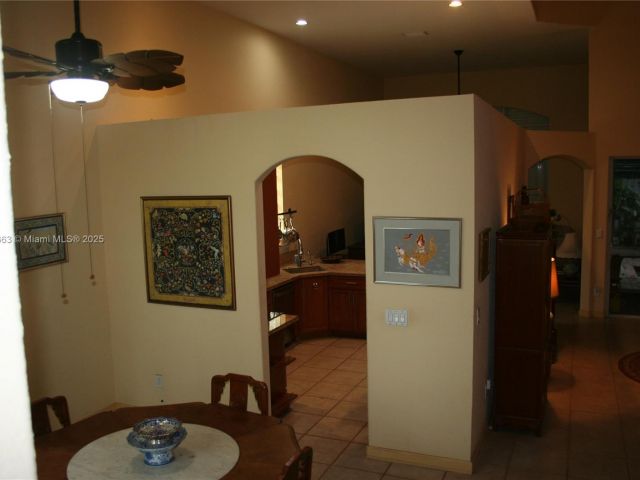 Продажа дома по адресу 9631 NW 47th Ter - фото 6249123