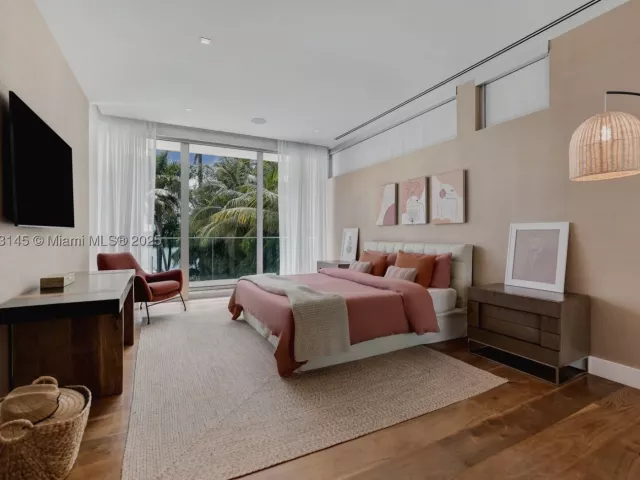 Продажа дома по адресу 30 Palm Ave - фото 9362773
