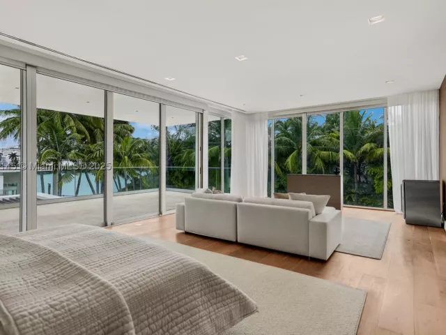 Продажа дома по адресу 30 Palm Ave - фото 9362776