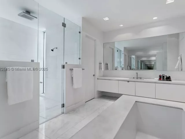 Продажа дома по адресу 30 Palm Ave - фото 9362780