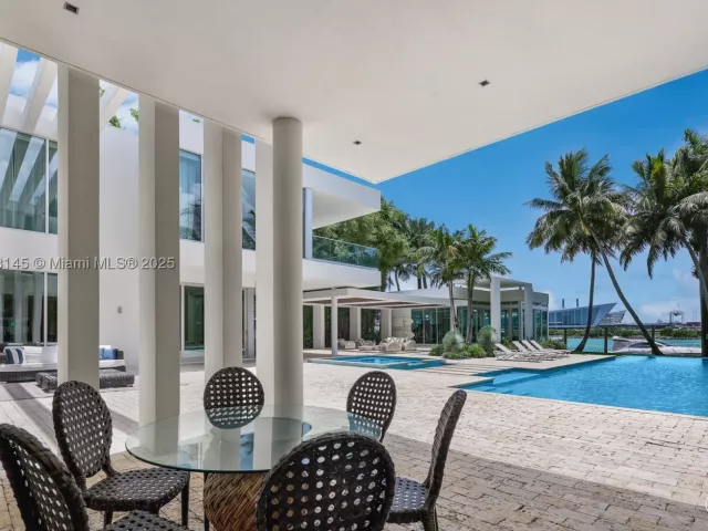 Продажа дома по адресу 30 Palm Ave - фото 9362787