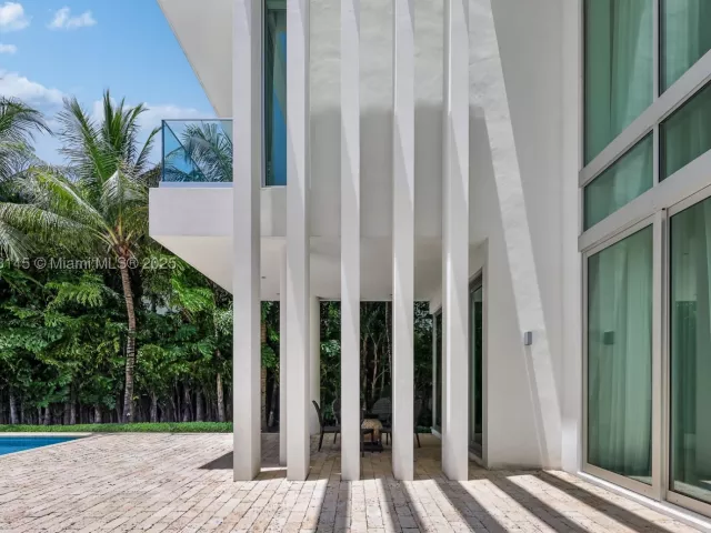 Продажа дома по адресу 30 Palm Ave - фото 9362789