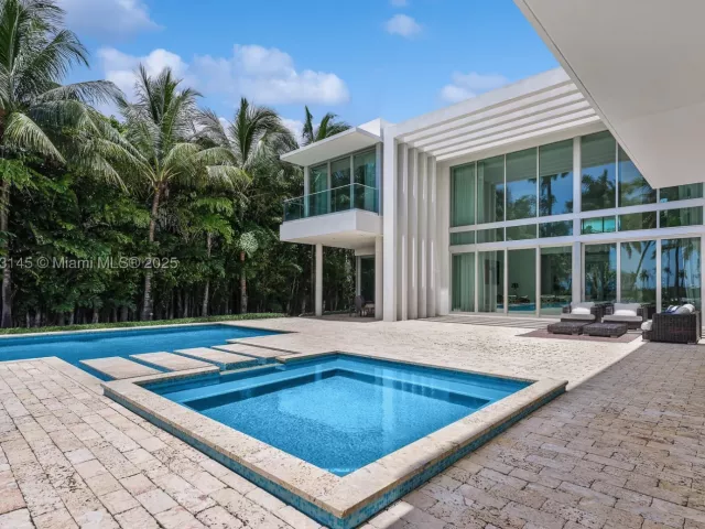 Продажа дома по адресу 30 Palm Ave - фото 9362792