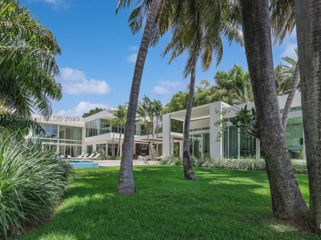 Продажа дома по адресу 30 Palm Ave - фото 9362795