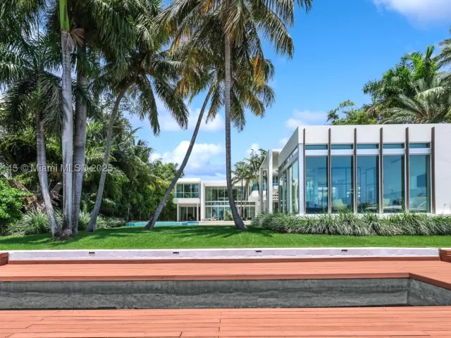Продажа дома по адресу 30 Palm Ave - фото 9362801