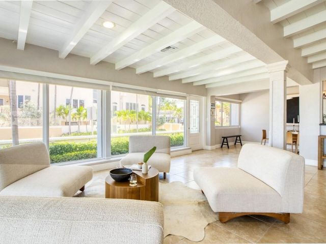 Дом в аренду по адресу 1501 E Fort Lauderdale Beach Blvd - фото 6249922