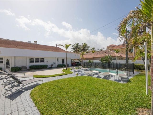 Дом в аренду по адресу 1501 E Fort Lauderdale Beach Blvd - фото 6249924