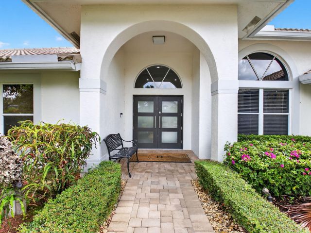 Продажа дома по адресу 10791 River Glenn Drive - фото 6251535