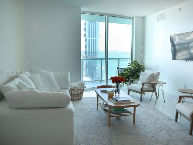 Продажа квартиры #3804 - фото 6251435