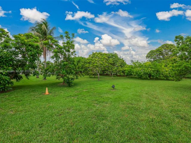 Продажа дома по адресу 20890 SW 236th St - фото 6250764