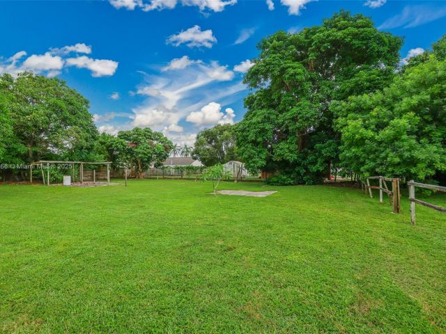 Продажа дома по адресу 20890 SW 236th St - фото 6250765