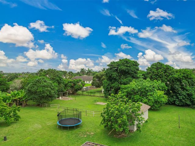 Продажа дома по адресу 20890 SW 236th St - фото 6250767