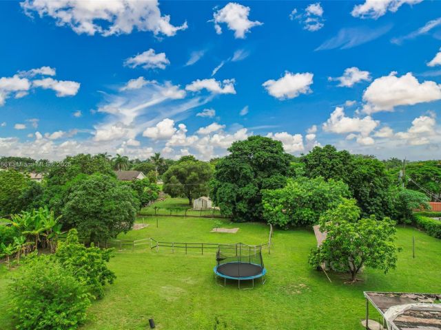 Продажа дома по адресу 20890 SW 236th St - фото 6250768