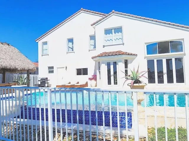 Продажа дома по адресу 3460 SW 52nd St - фото 6354929