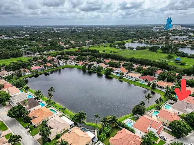 Продажа дома по адресу 3460 SW 52nd St - фото 6354918