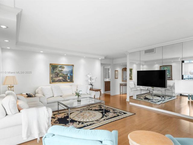 Продажа квартиры #12-E - фото 6263231