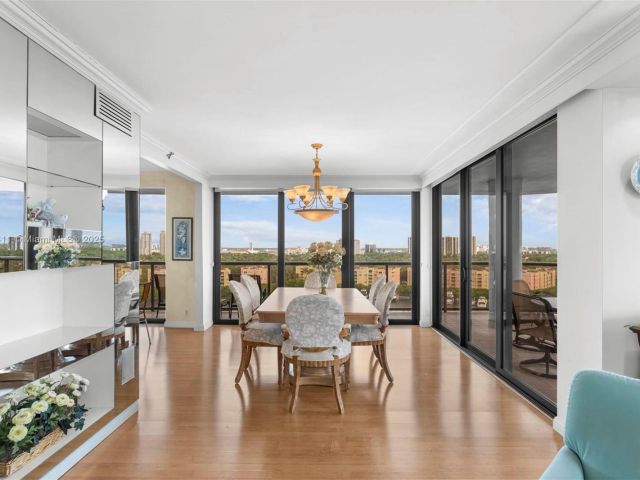 Продажа квартиры #12-E - фото 6263236