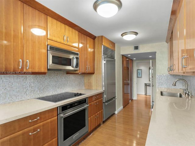 Продажа квартиры #12-E - фото 6263242