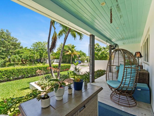 Продажа дома по адресу 1455 NE 4th Avenue - фото 6317911