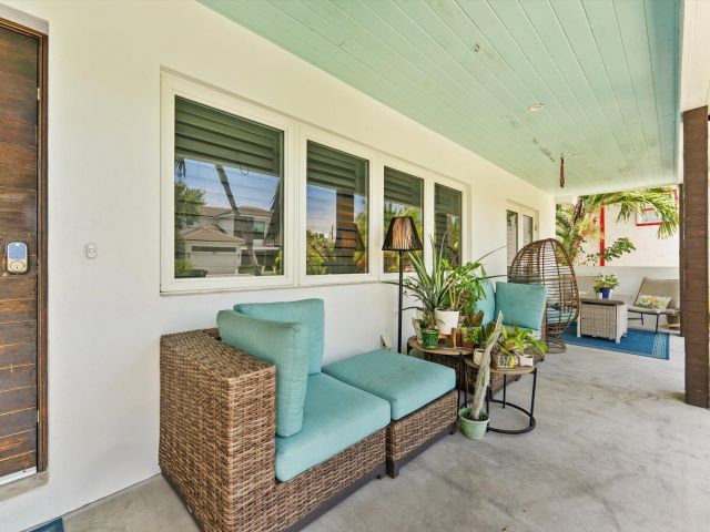 Продажа дома по адресу 1455 NE 4th Avenue - фото 6317912