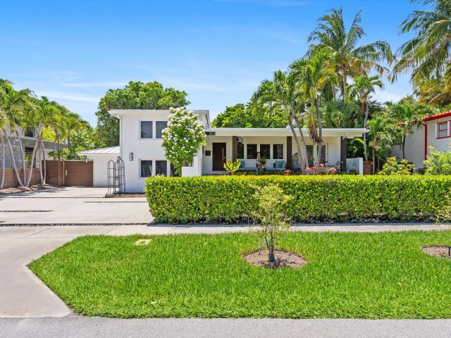 Продажа дома по адресу 1455 NE 4th Avenue - фото 6317915