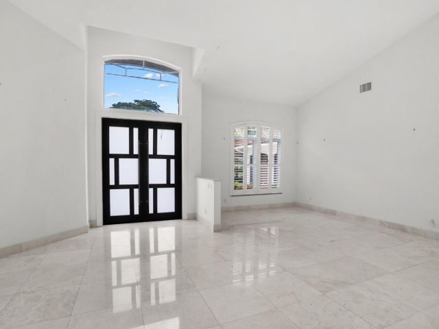 Продажа дома по адресу 910 Parkside Circle N - фото 6263446