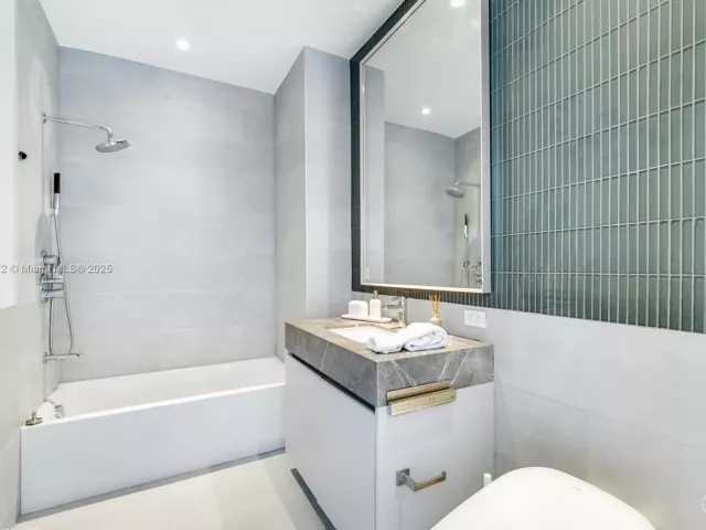 Продажа квартиры #4401 - фото 6259948